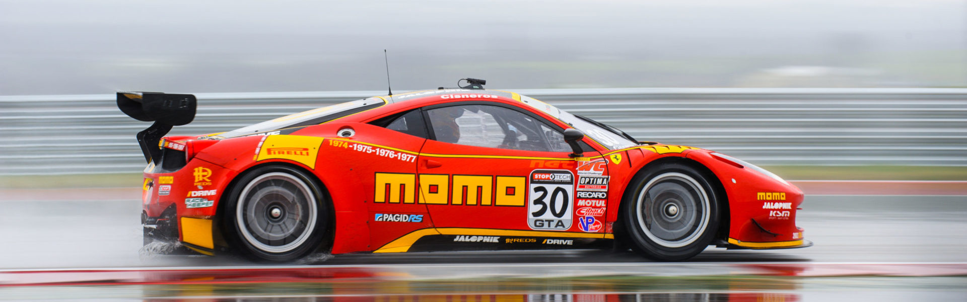 momo_ferrari_458_gt3